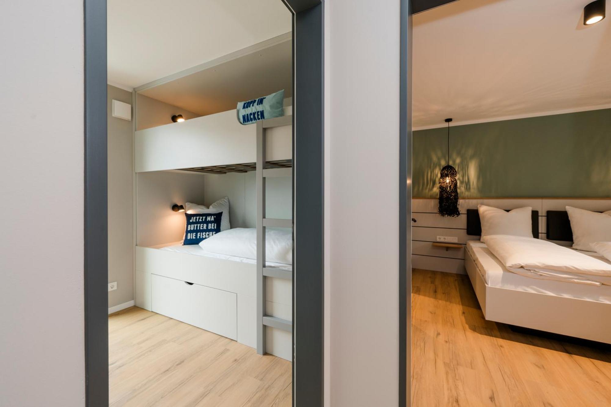 Apartments By Altes Zollamt Хузум Екстериор снимка